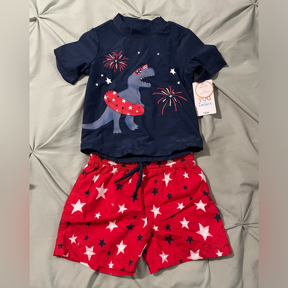 Swim set PLUS extra swim top! 12M